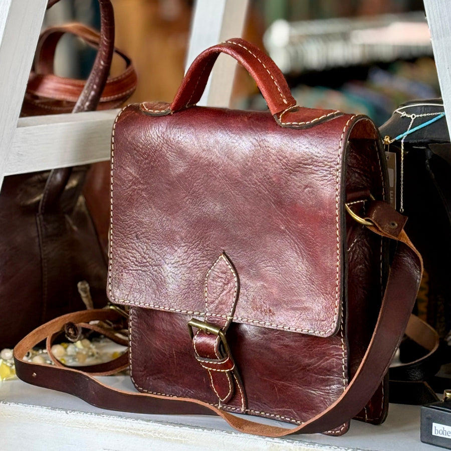 Haqibah - traditional leather satchel