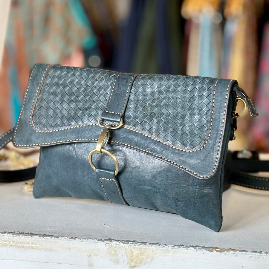 Ramaadiyy Handwoven Leather Shoulderbag