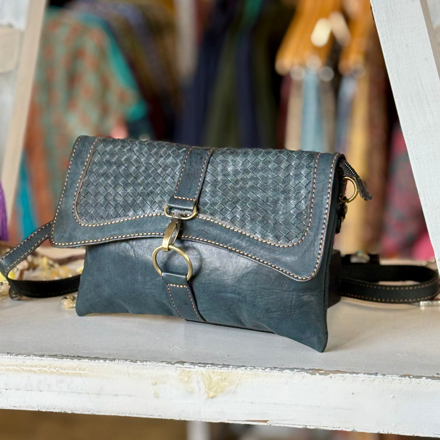 Ramaadiyy Handwoven Leather Shoulderbag