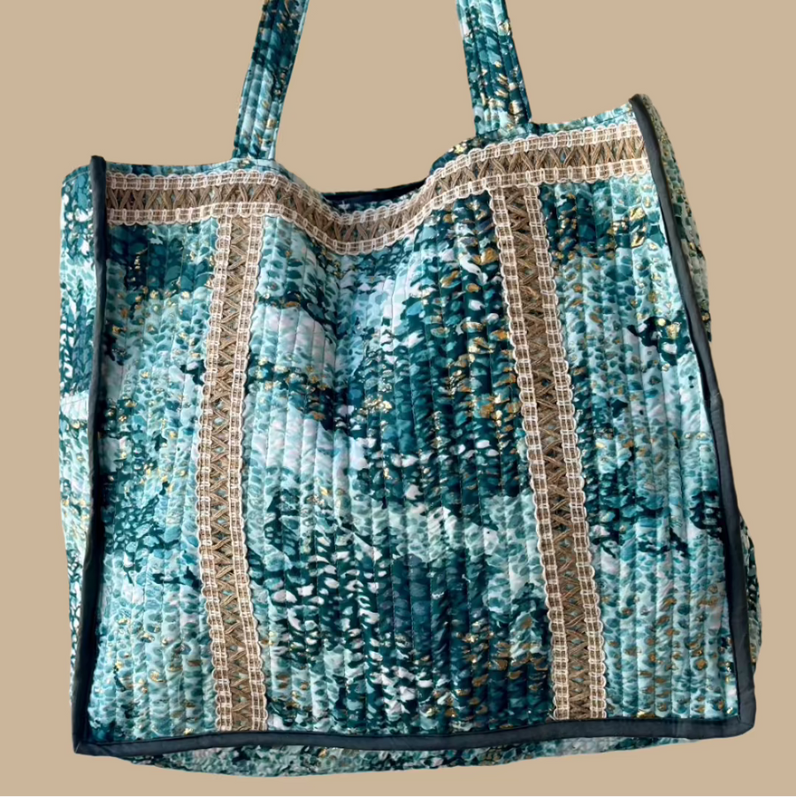 Aandhee LAANA Quilted Square Tote