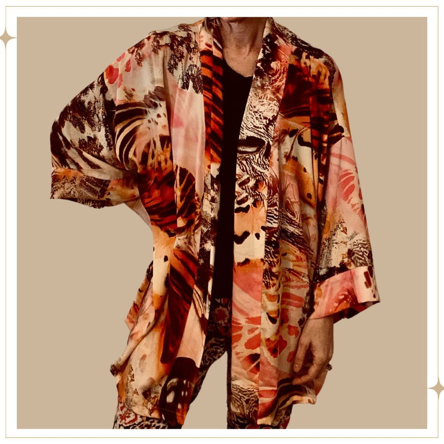 SOLACE Kimono - Chrysalis